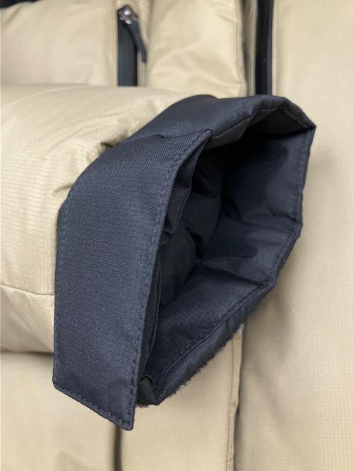 THE NORTH FACE（ザ ノース フェイス）THE NORTH FACE (ザ ノース フェイス) ダウンジャケット　GORE-TEX カーキ サイズ:Lの古着・服飾アイテム