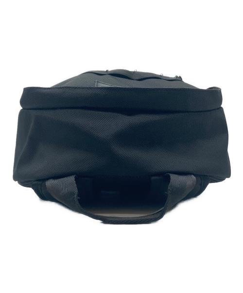 Yohji Yamamoto pour homme（ヨウジヤマモト プールオム）Yohji Yamamoto pour homme (ヨウジヤマモト プールオム) New Era (ニューエラ) リュック ブラック×ホワイトの古着・服飾アイテム