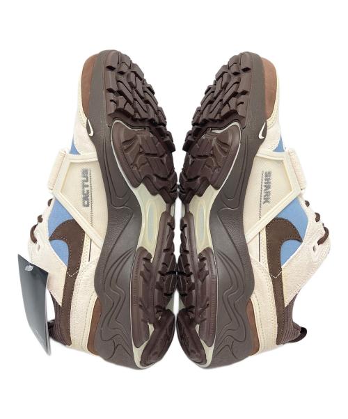 NIKE（ナイキ）NIKE (ナイキ) Travis Scott × Nike Zoom Field Jaxx ブラウン×アイボリー サイズ:28㎝ 未使用品の古着・服飾アイテム