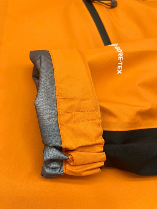 THE NORTH FACE（ザ ノース フェイス）THE NORTH FACE (ザ ノース フェイス) クライムライトジャケット オレンジ×ブラック サイズ:Ｍの古着・服飾アイテム