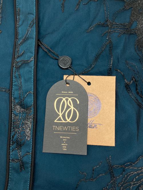 Tnewties（トゥエンティーズ）Tnewties (トゥエンティーズ) 長袖ブラウス　サリーとデイヴィットのスキャンダル ダークグリーン サイズ:Ｍの古着・服飾アイテム