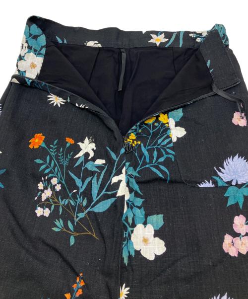 Tnewties（トゥエンティーズ）Tnewties (トゥエンティーズ) スカート　金魚すくい一回1OO円 ブラック サイズ:Ｍの古着・服飾アイテム