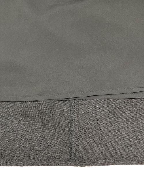 Tnewties（トゥエンティーズ）Tnewties (トゥエンティーズ) ダブルシンショルダーストラップサスペンダースカート　人魚が尻尾を見せちゃった ブラック サイズ:Sの古着・服飾アイテム