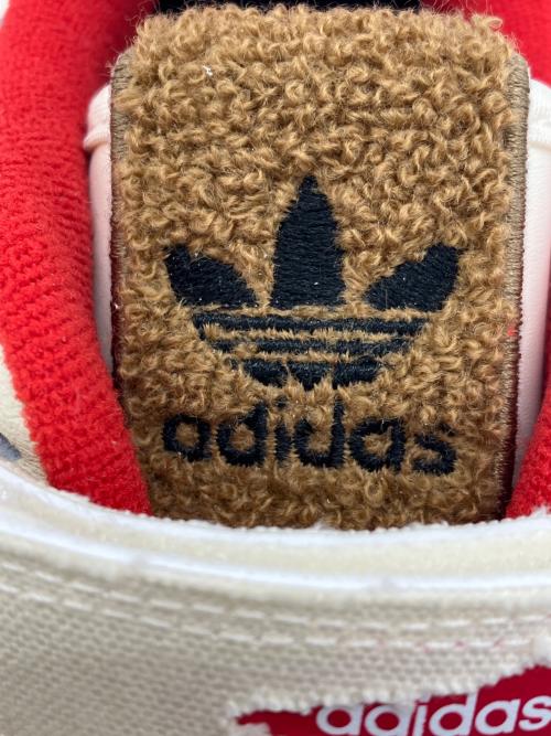 adidas（アディダス）adidas (アディダス) Home Alone × adidas Forum Low ベージュ×レッド サイズ:27.5㎝の古着・服飾アイテム