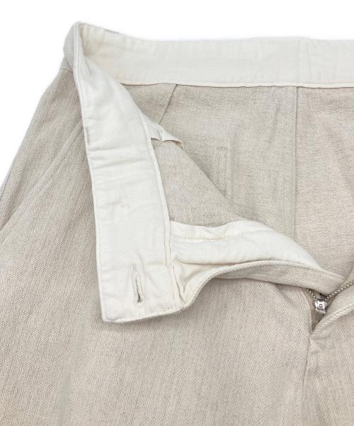 MHL（マーガレットハウエル）MHL (マーガレットハウエル) タックパンツ アイボリー サイズ:Ｍの古着・服飾アイテム