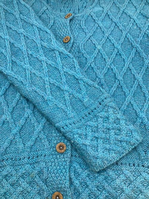 Carraig Donn（キャレイグ ドン）Carraig Donn (キャレイグ ドン) 厚手カーディガン　90's　メリノウール スカイブルー サイズ:XLの古着・服飾アイテム