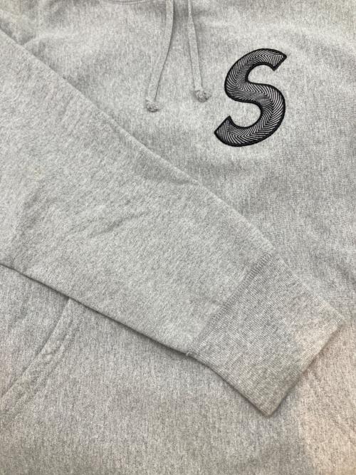 SUPREME（シュプリーム）SUPREME (シュプリーム) Logo Hooded Sweatshirt　18AW グレー サイズ:Sの古着・服飾アイテム
