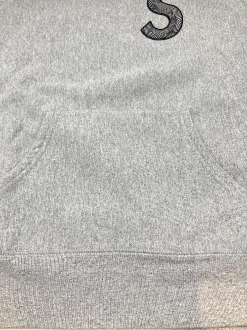 SUPREME（シュプリーム）SUPREME (シュプリーム) Logo Hooded Sweatshirt　18AW グレー サイズ:Sの古着・服飾アイテム