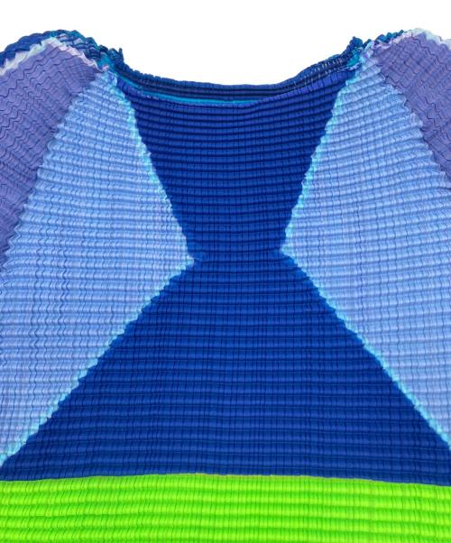 ISSEY MIYAKE（イッセイミヤケ）ISSEY MIYAKE (イッセイミヤケ) ノースリーブカットソー ブルー×グリーン サイズ:2の古着・服飾アイテム