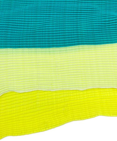 ISSEY MIYAKE（イッセイミヤケ）ISSEY MIYAKE (イッセイミヤケ) ノースリーブカットソー レッド×グリーン サイズ:2の古着・服飾アイテム