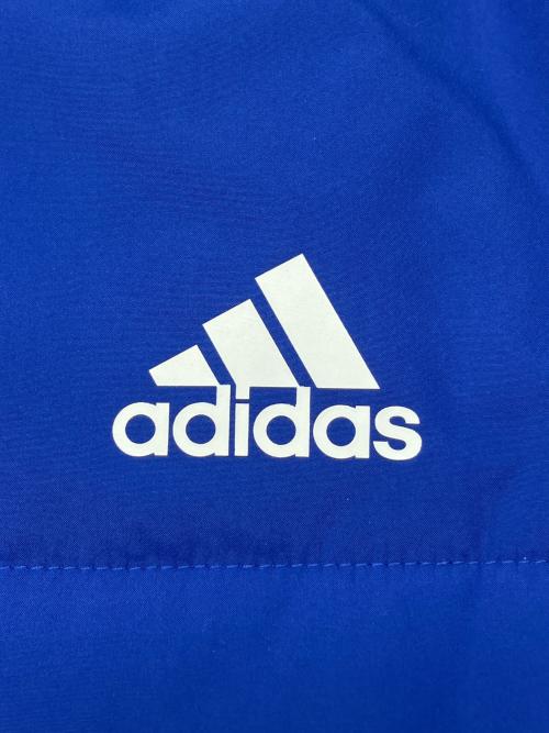 adidas（アディダス）adidas (アディダス) 中綿ジャケット ブルー サイズ:150 未使用品の古着・服飾アイテム