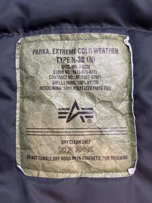 ALPHA INDUSTRIES（アルファインダストリーズ）ALPHA INDUSTRIES (アルファインダストリーズ) ミリタリージャケット グレー サイズ:Ｍの古着・服飾アイテム