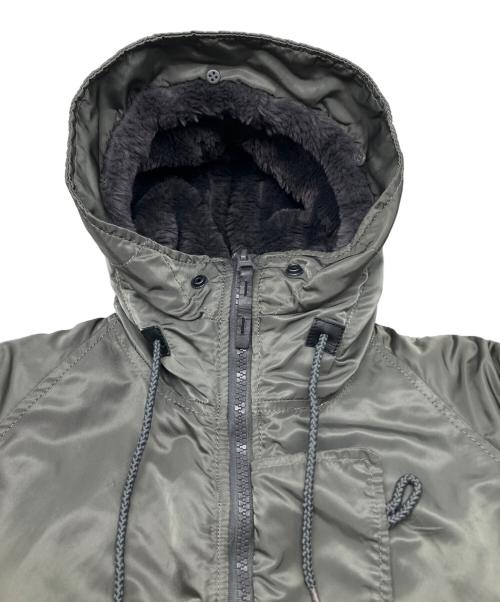 ALPHA INDUSTRIES（アルファインダストリーズ）ALPHA INDUSTRIES (アルファインダストリーズ) ミリタリージャケット グレー サイズ:Ｍの古着・服飾アイテム