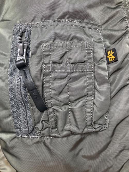 ALPHA INDUSTRIES（アルファインダストリーズ）ALPHA INDUSTRIES (アルファインダストリーズ) ミリタリージャケット グレー サイズ:Ｍの古着・服飾アイテム