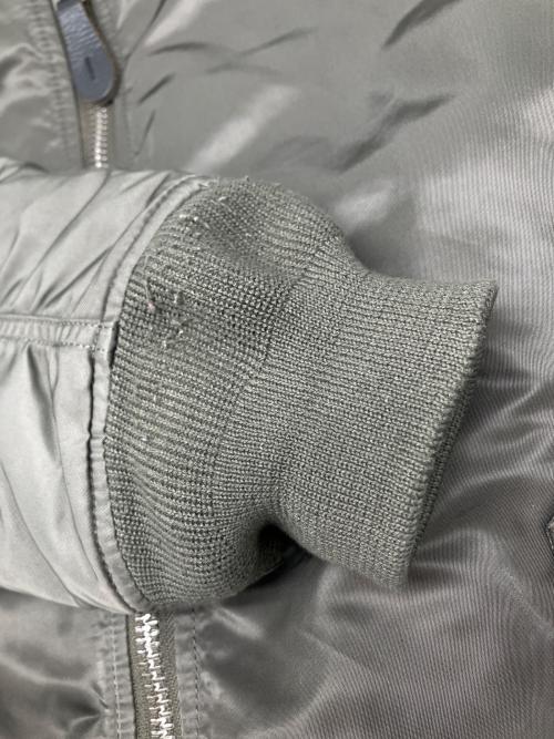 ALPHA（アルファ）ALPHA (アルファ) MA-1ジャケット オリーフ×グレー サイズ:Ｍの古着・服飾アイテム