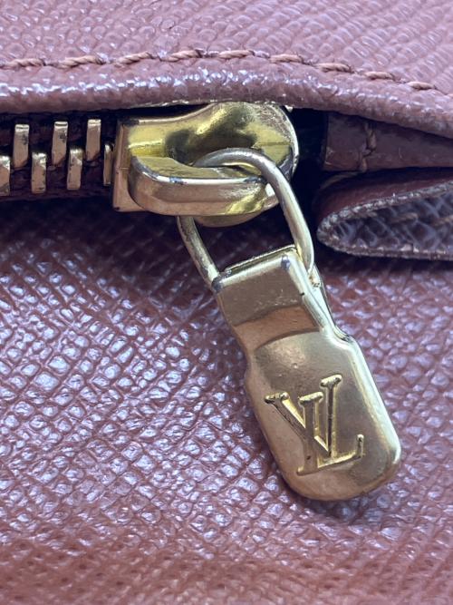 LOUIS VUITTON（ルイ ヴィトン）LOUIS VUITTON (ルイ ヴィトン) 長財布 ブラウンの古着・服飾アイテム