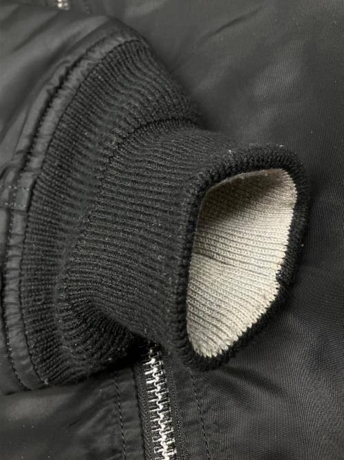ALPHA INDUSTRIES（アルファインダストリーズ）ALPHA INDUSTRIES (アルファインダストリーズ) フライトジャケット ブラック サイズ:Ｍの古着・服飾アイテム