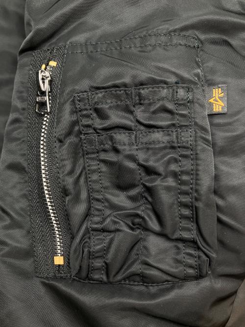 ALPHA INDUSTRIES（アルファインダストリーズ）ALPHA INDUSTRIES (アルファインダストリーズ) フライトジャケット ブラック サイズ:Ｍの古着・服飾アイテム