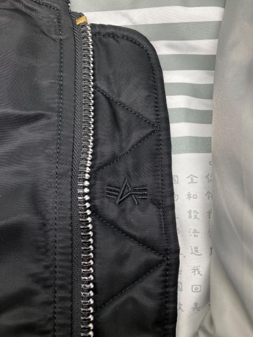 ALPHA INDUSTRIES（アルファインダストリーズ）ALPHA INDUSTRIES (アルファインダストリーズ) フライトジャケット ブラック サイズ:Ｍの古着・服飾アイテム
