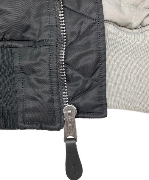 ALPHA INDUSTRIES（アルファインダストリーズ）ALPHA INDUSTRIES (アルファインダストリーズ) フライトジャケット ブラック サイズ:Ｍの古着・服飾アイテム