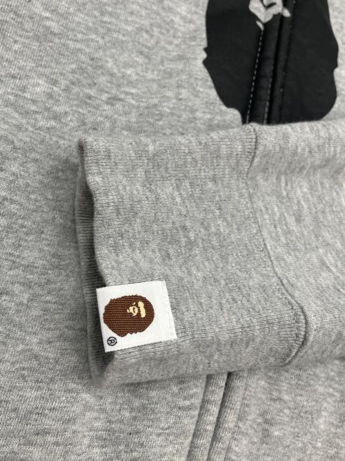 A BATHING APE（アベイシングエイプ）A BATHING APE (アベイシングエイプ) ジップパーカー グレー サイズ:Sの古着・服飾アイテム
