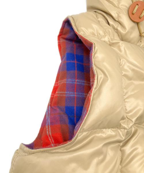 A BATHING APE（アベイシングエイプ）A BATHING APE (アベイシングエイプ) ダウンベスト ベージュ サイズ:Sの古着・服飾アイテム