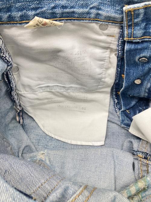 LEVI'S（リーバイス）LEVI'S (リーバイス) 701XXシンチバックセルビッチデニムパンツ ボタン裏J22 赤耳 BIG E インディゴ サイズ:W30の古着・服飾アイテム