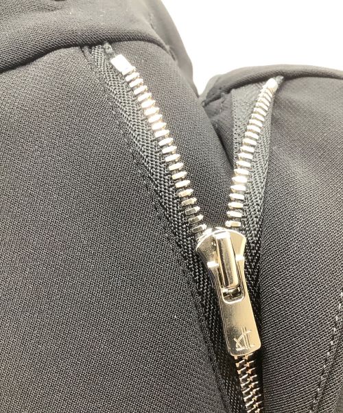 DEPAREILLE（デパリエ）DEPAREILLE (デパリエ) センタープリーツタックパンツ ブラック サイズ:38の古着・服飾アイテム