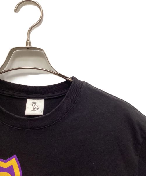 OCTOBERS VERY OWN（オクトーバーズ ベリー オウン）OCTOBERS VERY OWN (オクトーバーズ ベリー オウン) NBA LA LAKERS Tシャツ ブラック サイズ:Sの古着・服飾アイテム