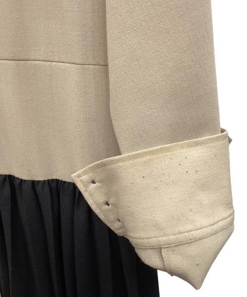 UNITED TOKYO（ユナイテッドトーキョー）UNITED TOKYO (ユナイテッドトーキョー) アシメブロッキングワンピース ベージュ×ブラック サイズ:Ｓの古着・服飾アイテム