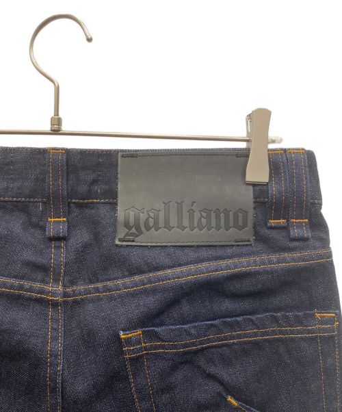 JOHN GALLIANO（ジョンガリアーノ）JOHN GALLIANO (ジョンガリアーノ) デニムパンツ インディゴ サイズ:W32の古着・服飾アイテム