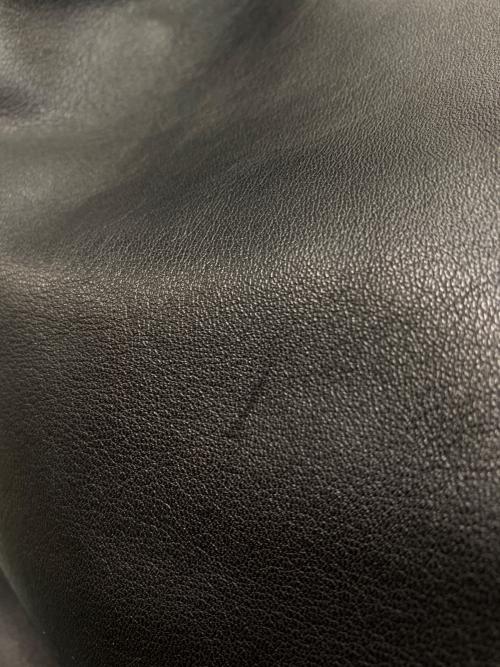 BLUE LABEL CRESTBRIDGE（ブルーレーベルクレストブリッジ）BLUE LABEL CRESTBRIDGE (ブルーレーベルクレストブリッジ) レザーショルダーバッグ ブラックの古着・服飾アイテム