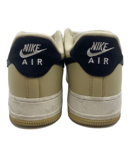 NIKE（ナイキ）NIKE (ナイキ) スニーカー ベージュ サイズ:28.5㎝の古着・服飾アイテム