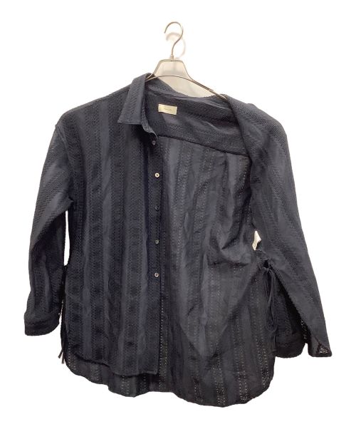 Toironier（トワロニエ）Toironier (トワロニエ) Stripe Lace Regular Fit Shirt ネイビー サイズ:FREEの古着・服飾アイテム