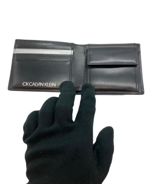 ck Calvin Klein（シーケーカルバンクライン）ck Calvin Klein (シーケーカルバンクライン) Milo 2つ折り財布 ブラック×グレーの古着・服飾アイテム