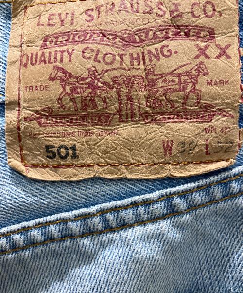 LEVI'S（リーバイス）LEVI'S (リーバイス) 00501 0176 ボタン裏252 ダメージ加工デニムパンツ インディゴ サイズ:W32の古着・服飾アイテム