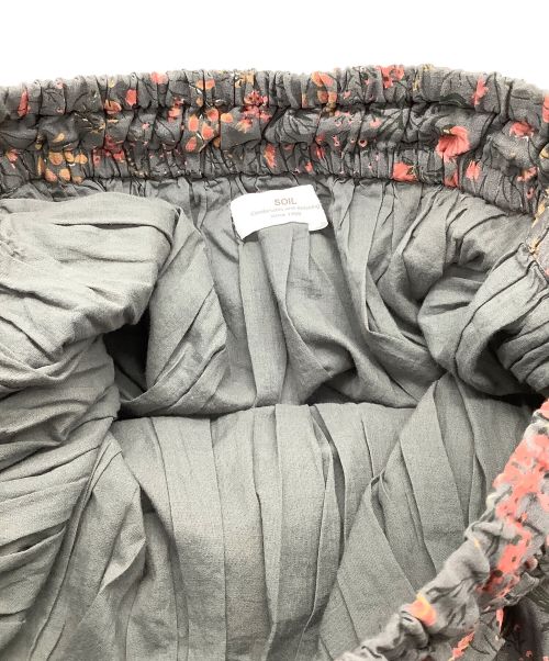 SOIL（ソイル）SOIL (ソイル) 花柄スカート グレー サイズ:2の古着・服飾アイテム