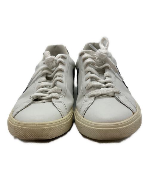 VEJA（ヴェジャ）VEJA (ヴェジャ) CAMPO CHROMEFREE レザースニーカー ホワイト×ブラック サイズ:25.5cmの古着・服飾アイテム