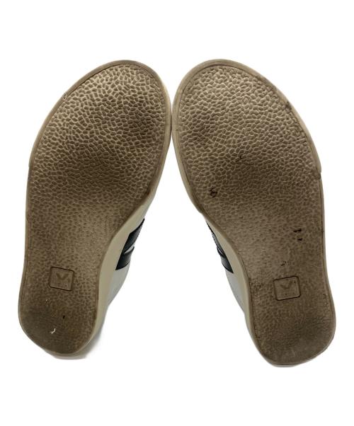 VEJA（ヴェジャ）VEJA (ヴェジャ) CAMPO CHROMEFREE レザースニーカー ホワイト×ブラック サイズ:25.5cmの古着・服飾アイテム
