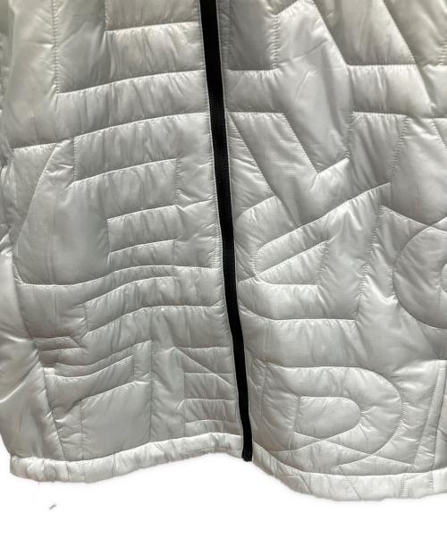 adidas（アディダス）adidas (アディダス) インサレーション パデッドジャケット ライトグレー サイズ:Mの古着・服飾アイテム