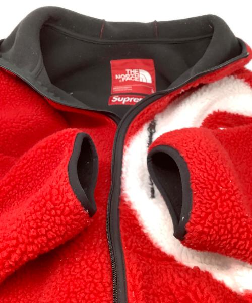 THE NORTH FACE（ザ ノース フェイス）THE NORTH FACE (ザ ノース フェイス) SUPREME (シュプリーム) ロゴフリースジャケット レッド×ホワイト サイズ:Ｌの古着・服飾アイテム