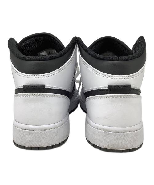 NIKE（ナイキ）NIKE (ナイキ) AIR JORDAN 1 MID ホワイト×ブラック サイズ:23.5ｃｍの古着・服飾アイテム