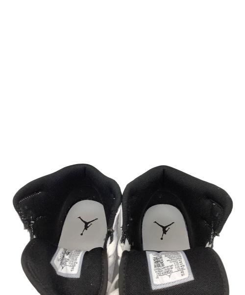 NIKE（ナイキ）NIKE (ナイキ) AIR JORDAN 1 MID ホワイト×ブラック サイズ:23.5ｃｍの古着・服飾アイテム