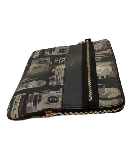 PAUL SMITH（ポールスミス）PAUL SMITH (ポールスミス) クラッチバッグの古着・服飾アイテム