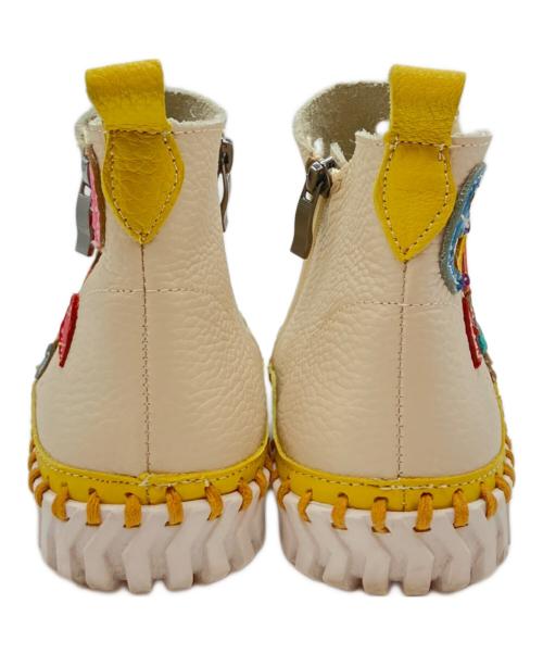 estacion（エスタシオ）estacion (エスタシオ) パンチングブーツ ベージュ サイズ:23cmの古着・服飾アイテム