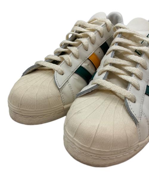 adidas（アディダス）adidas (アディダス) スニーカー アイボリー×グリーン サイズ:27cmの古着・服飾アイテム