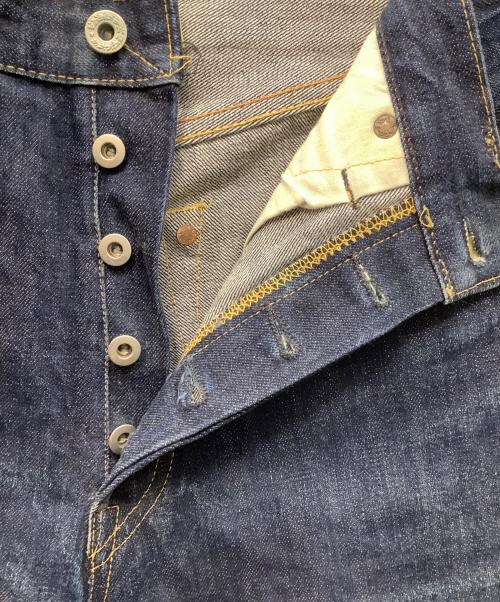 LEVI'S（リーバイス）LEVI'S (リーバイス) デニムパンツ インディゴ サイズ:Ｗ31　Ｌ36の古着・服飾アイテム