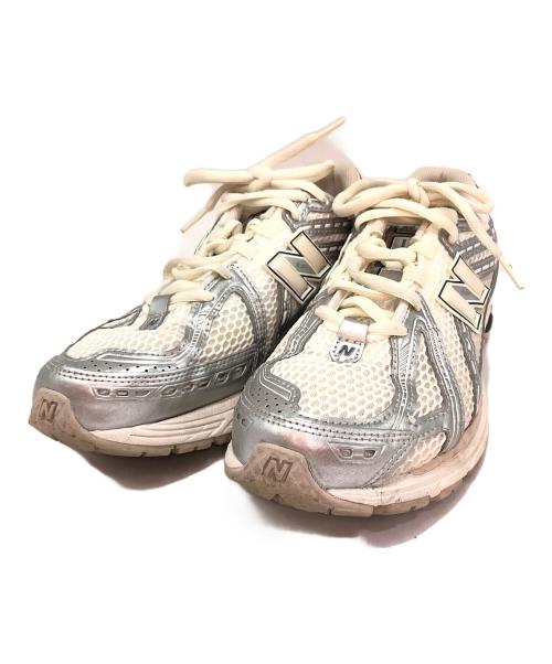 NEW BALANCE（ニューバランス）NEW BALANCE (ニューバランス) スニーカー グレー×ホワイト サイズ:27の古着・服飾アイテム