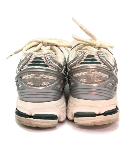 NEW BALANCE（ニューバランス）NEW BALANCE (ニューバランス) スニーカー グレー×ホワイト サイズ:27の古着・服飾アイテム