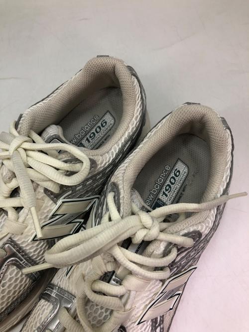 NEW BALANCE（ニューバランス）NEW BALANCE (ニューバランス) スニーカー グレー×ホワイト サイズ:27の古着・服飾アイテム